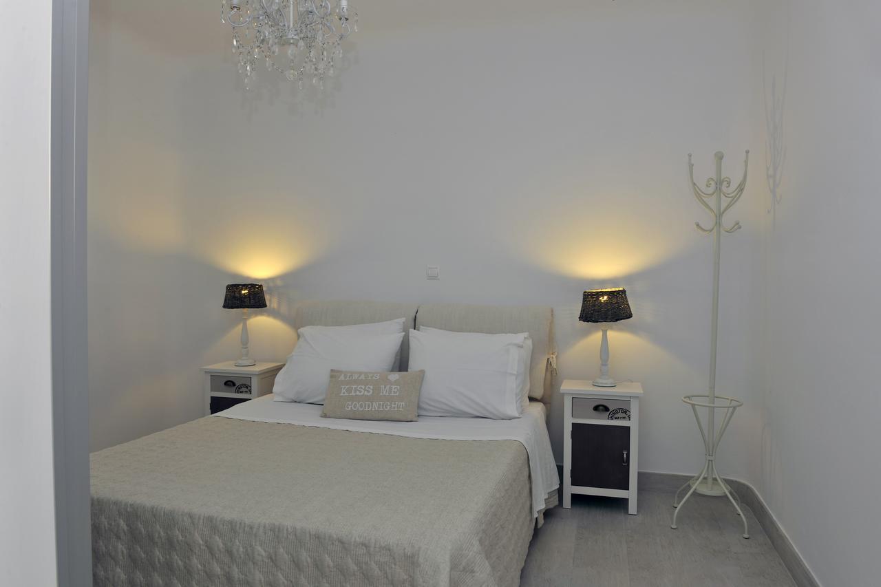 Paros Butterfly Villas Pounda Exteriör bild