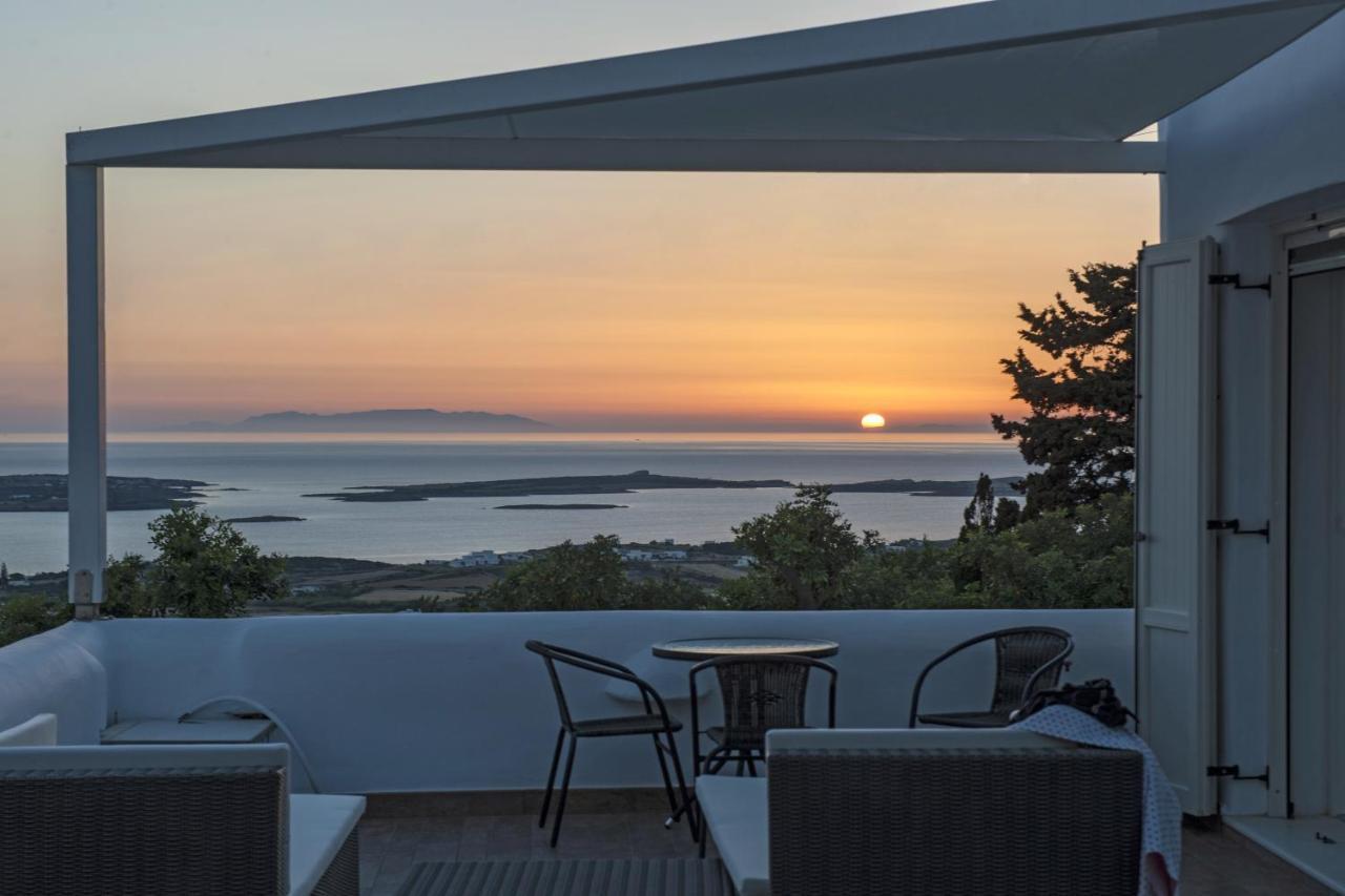 Paros Butterfly Villas Pounda Exteriör bild
